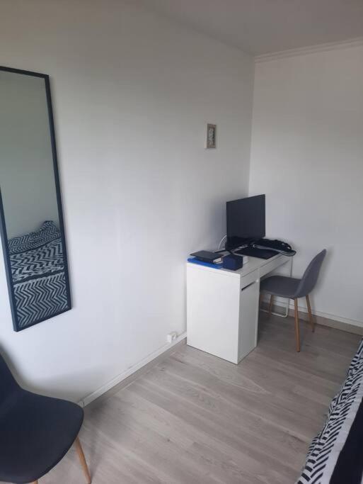 Appartement T4 Ruan Exterior foto