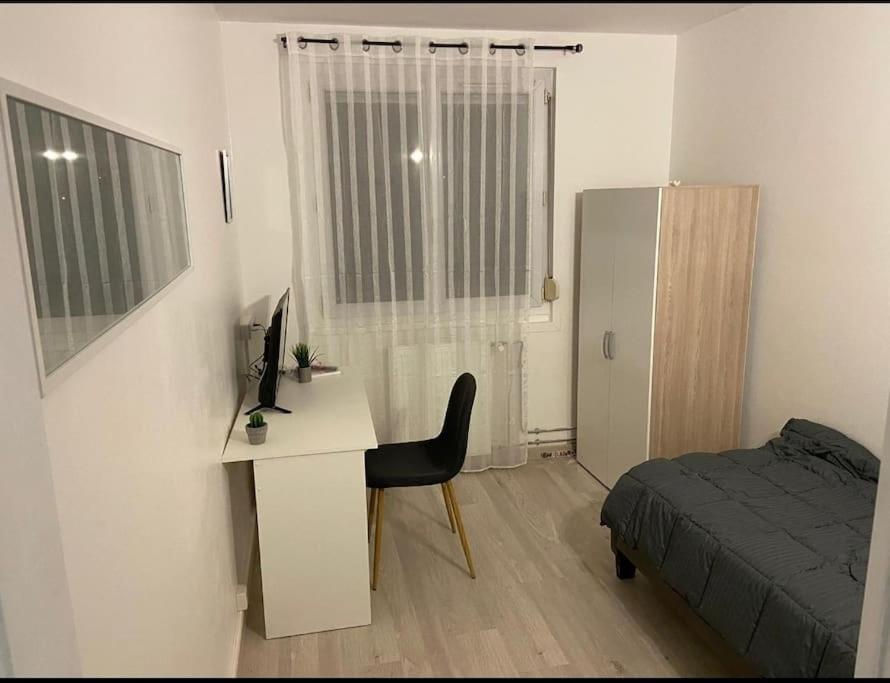 Appartement T4 Ruan Exterior foto